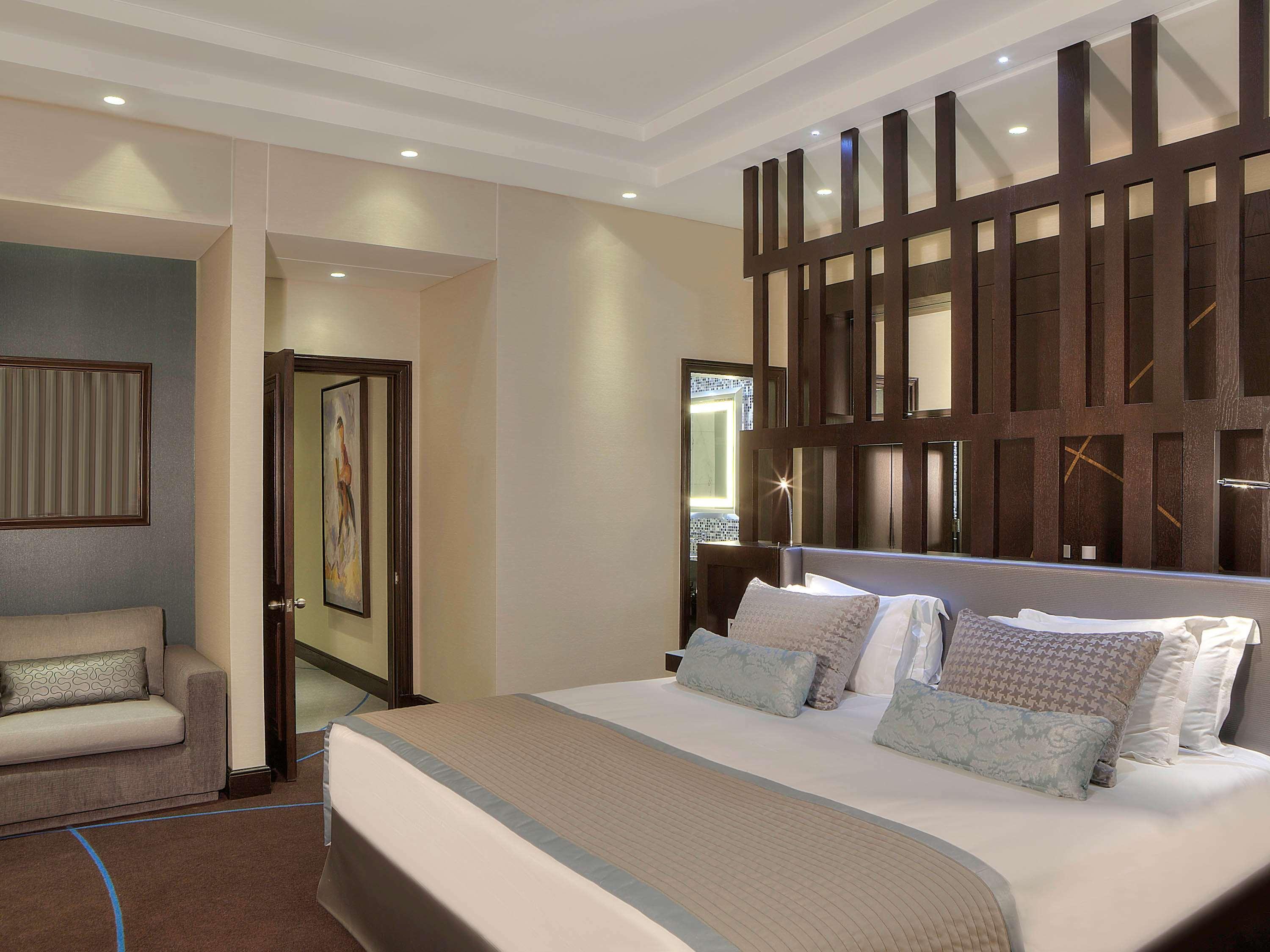 Sofitel Beirut Le Gabriel Hotel Екстериор снимка