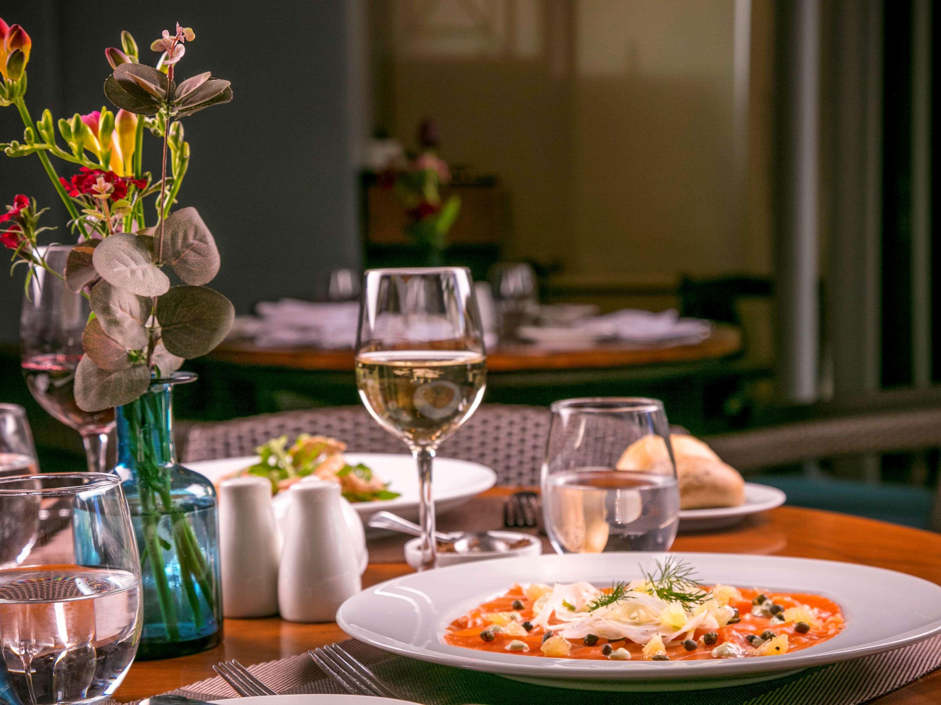 Sofitel Beirut Le Gabriel Hotel Екстериор снимка