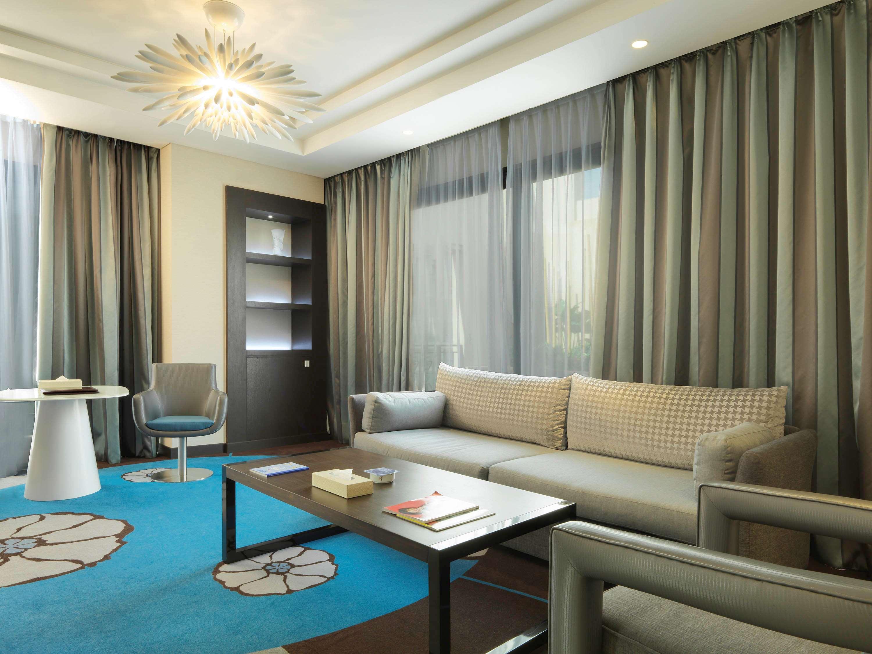 Sofitel Beirut Le Gabriel Hotel Екстериор снимка