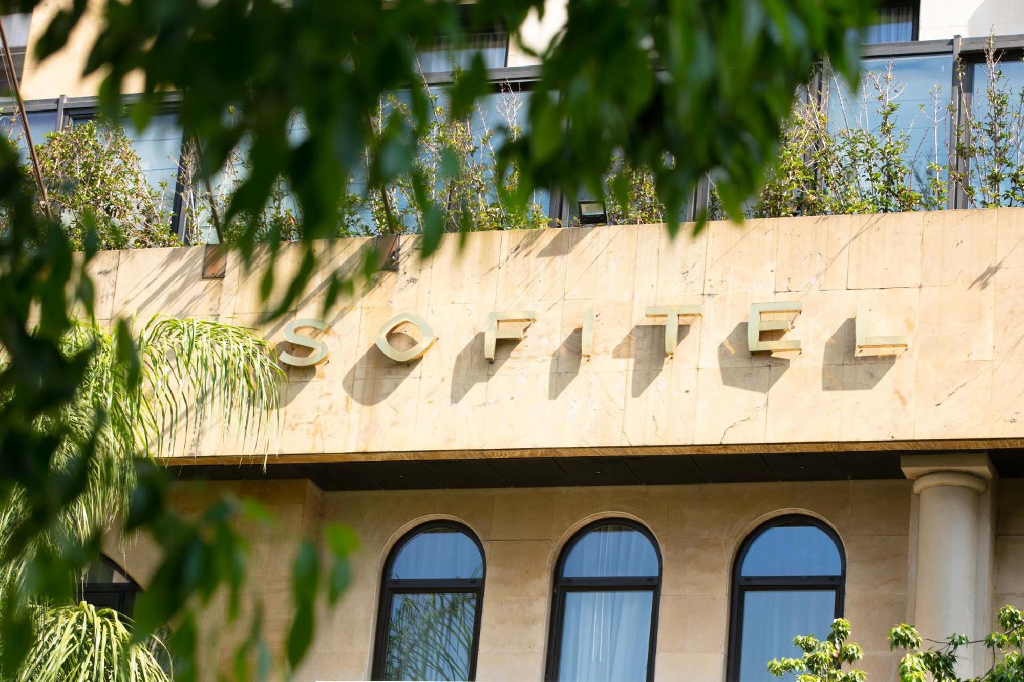 Sofitel Beirut Le Gabriel Hotel Екстериор снимка