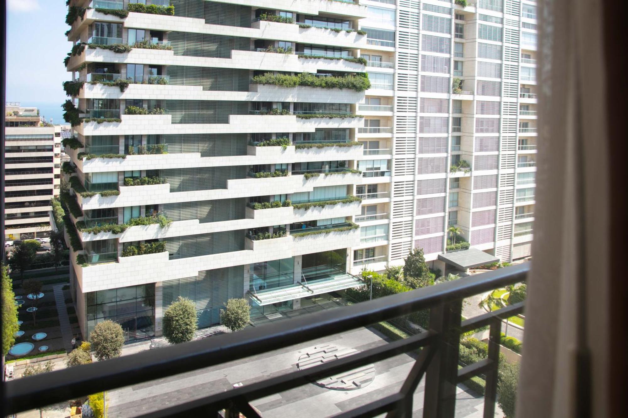 Sofitel Beirut Le Gabriel Hotel Екстериор снимка