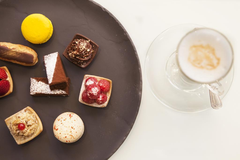 Sofitel Beirut Le Gabriel Hotel Екстериор снимка